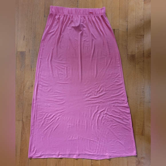 LEVI'S Women's Small Pink Long Skirt w/Elastic Waist - Picture 9 of 11